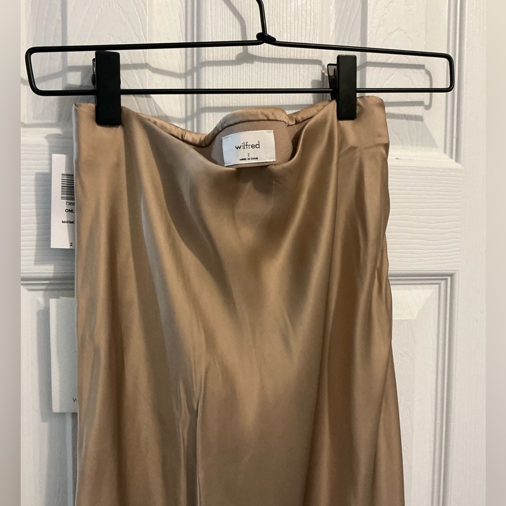 Wilfred Elegant Tan Skirt - Picture 2 of 8
